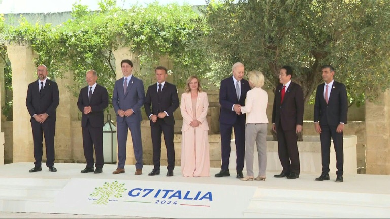 Au G7, Zelensky reçoit 50 milliards de dollars pour défendre son pays