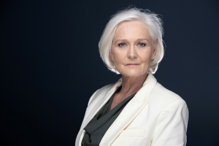 Candidate RN dans la Sarthe, la soeur de Marine Le Pen se défend d'être 