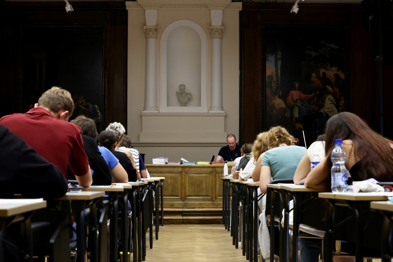 Etat, science, nature: les lycéens ont passé le bac philo, avant les spécialités