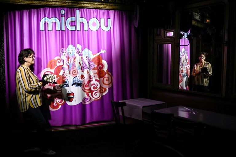 Incertitudes sur le sort de Chez Michou, célèbre cabaret parisien
