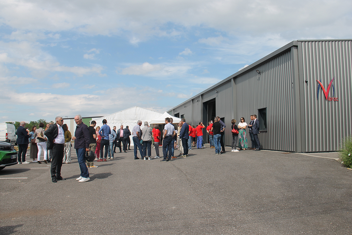 La Menuiserie Vibrac inaugure à Bois-de-Haye et prépare la suite