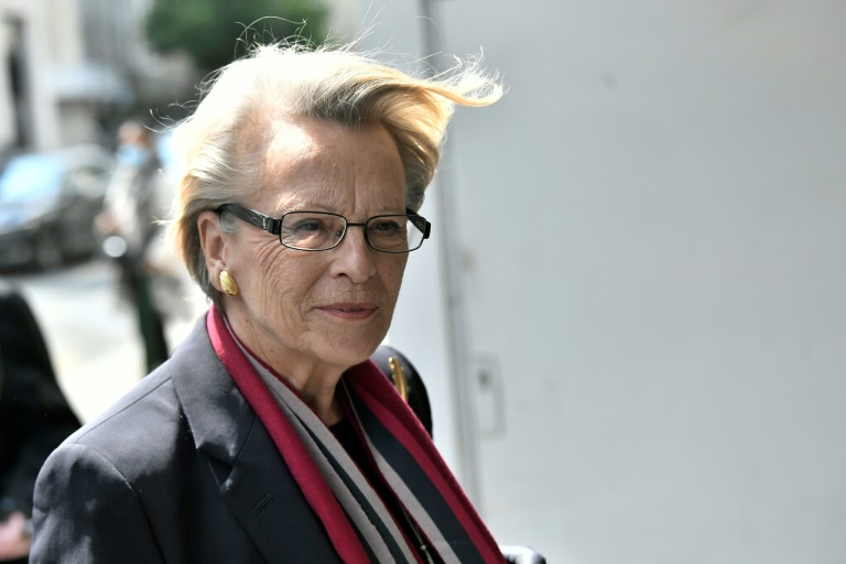 Prise illégale d’intérêts: Michèle Alliot-Marie devant la justice, douze ans après les faits