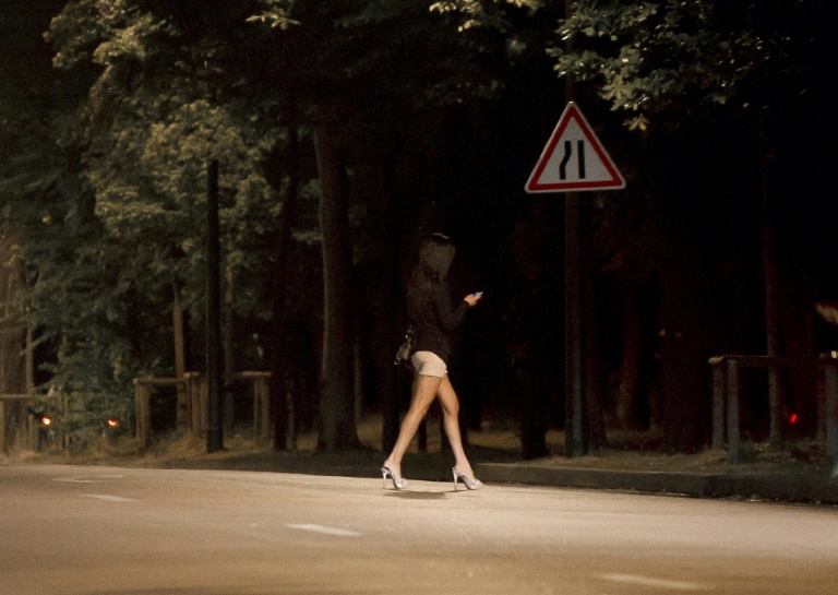 Proxénétisme: à la cour criminelle de Paris, plongée dans le monde des 