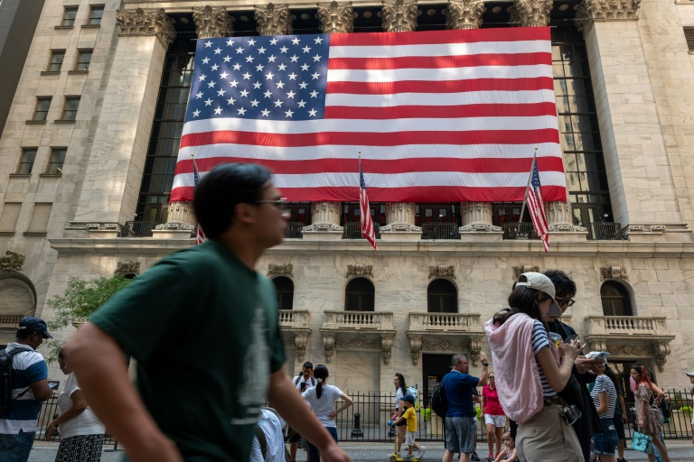 Wall Street ouvre en hausse, optimiste avant des nouvelles de l'inflation