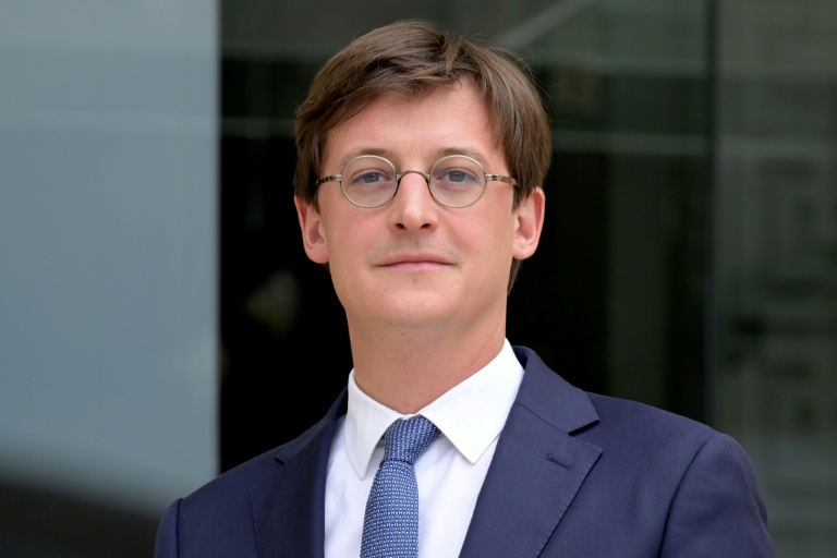 Assemblée: le macroniste Sacha Houlié affirme qu'il ne 