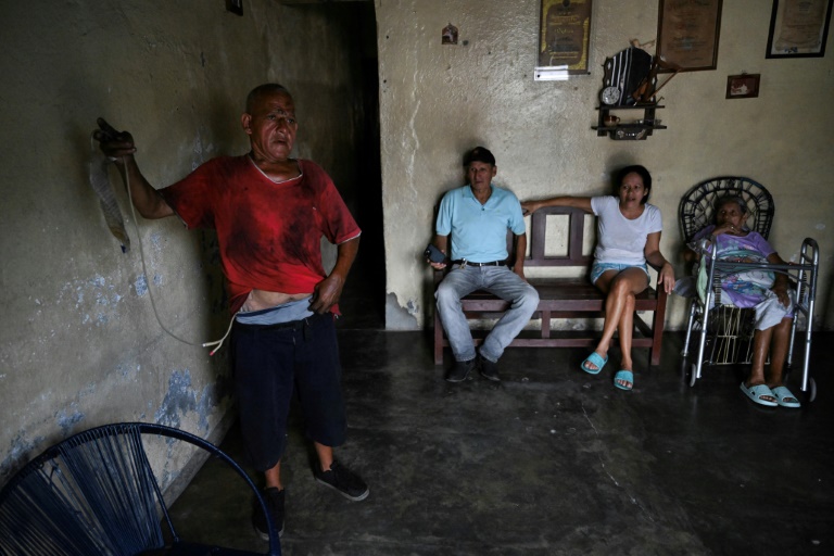 Troc, pénurie et services publics délabrés: le quotidien de l'intérieur du Venezuela