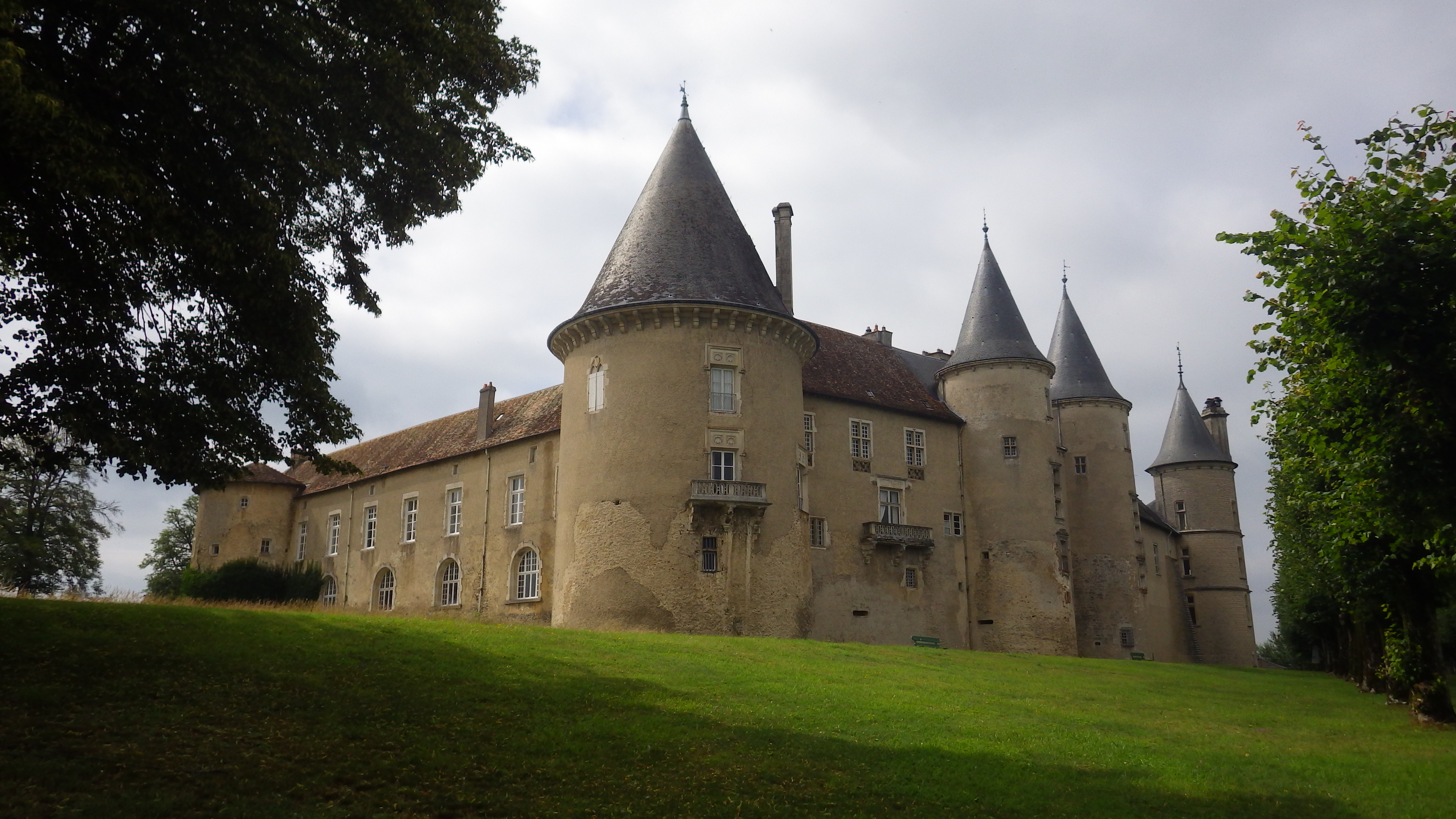 Une ambiance féerique au Château de Bourlémont