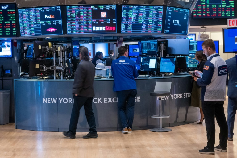 Wall Street reprend de l'élan, rassurée sur l'emploi