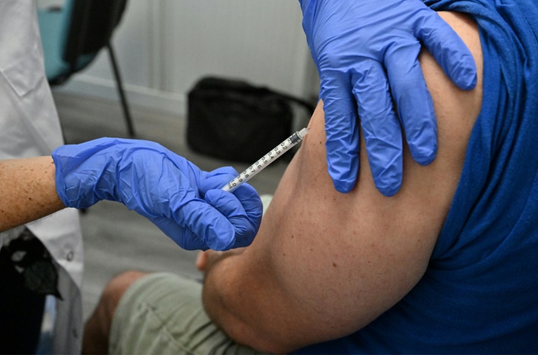 Mpox: 232 sites de vaccination déjà ouverts en France, annonce Attal