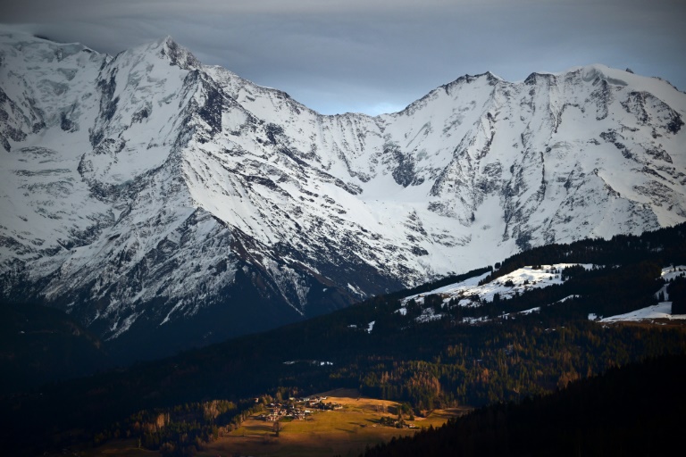Un alpiniste mort et un blessé en tombant dans une crevasse sur le mont Blanc
