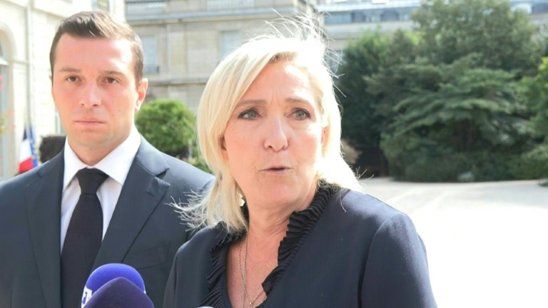 Le RN censurera un gouvernement de gauche, l'absence de LFI 