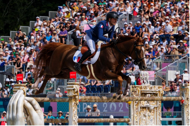 Simon Delestre remporte la médaille de bronze en saut d'obstacles
