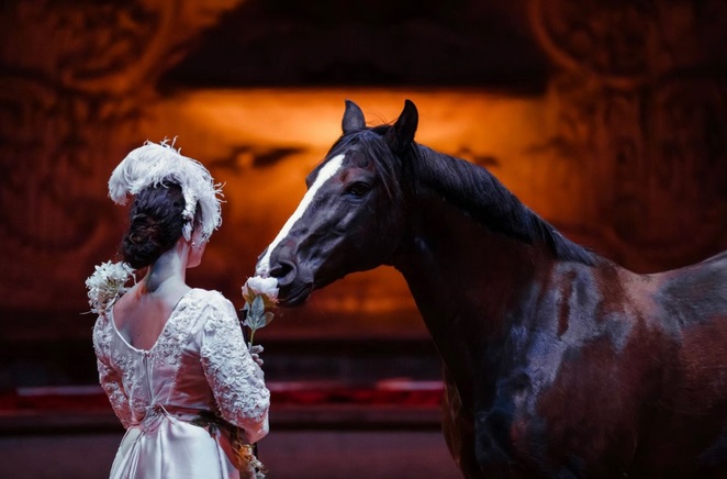 « Un jour à Paris », le grand spectacle équestre à Chantilly 
