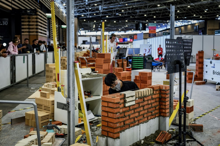 A vos truelles, burins et ciseaux: la compétition WorldSkills a démarré