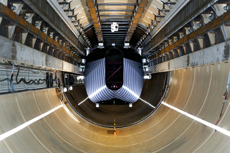 Premier lancement test d'une capsule hyperloop aux Pays-Bas