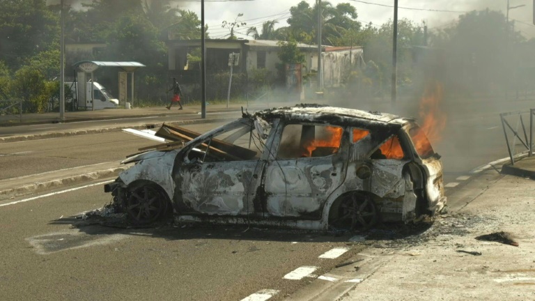 Vie chère: nouvelle nuit de tensions en Martinique