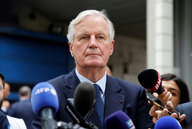 Barnier appelle son gouvernement à travailler dans la 