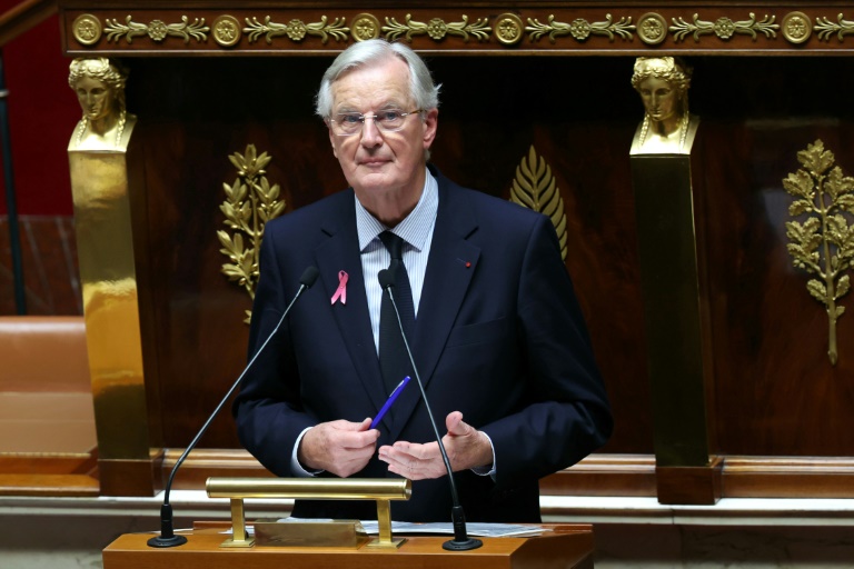Budget: Barnier veut s'inspirer du Sénat, les oppositions dénoncent un 