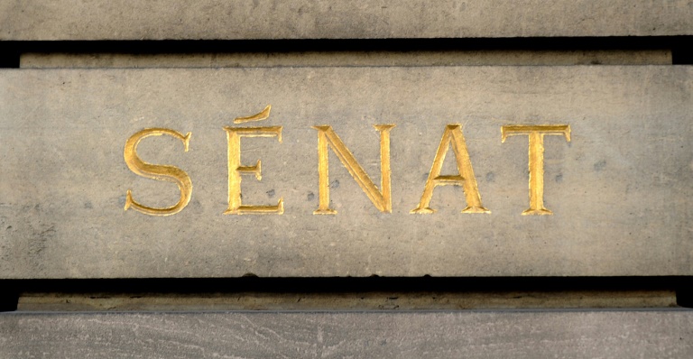 Le Sénat s'oppose à la réduction des conseils municipaux des petites communes