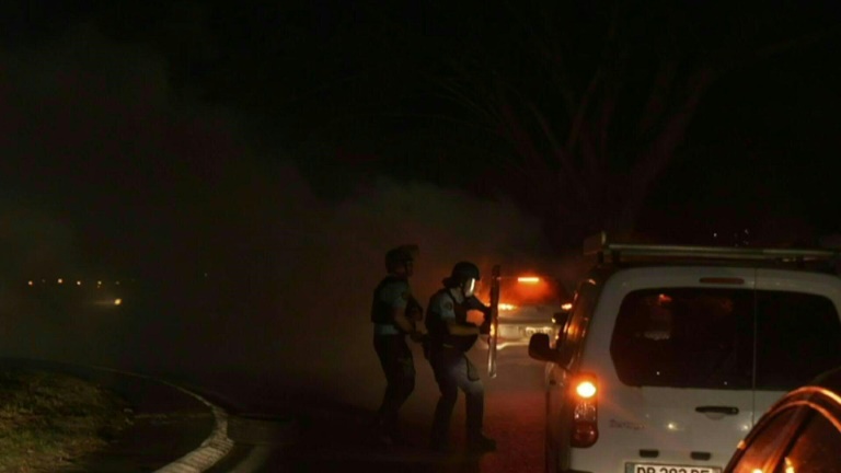 Couvre-feu et interdiction de manifester en Martinique après les violences