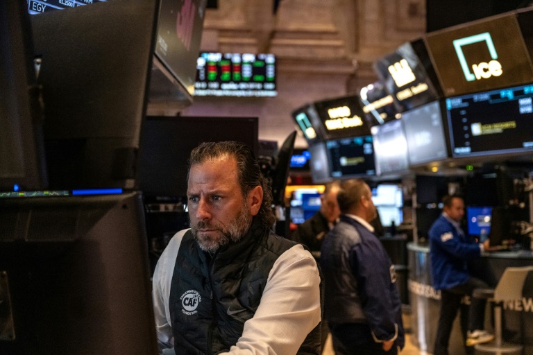 Wall Street en hause, les bons indicateurs américains donnent le ton