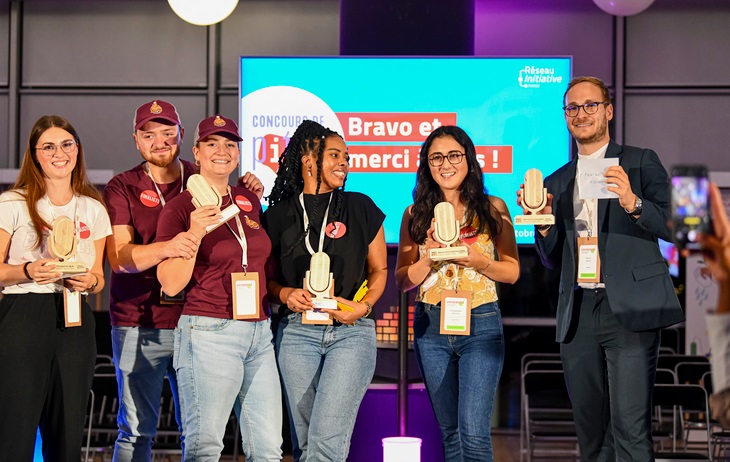 Laura Lécluse remporte un prix au concours pitch 2024 d'Initiative France