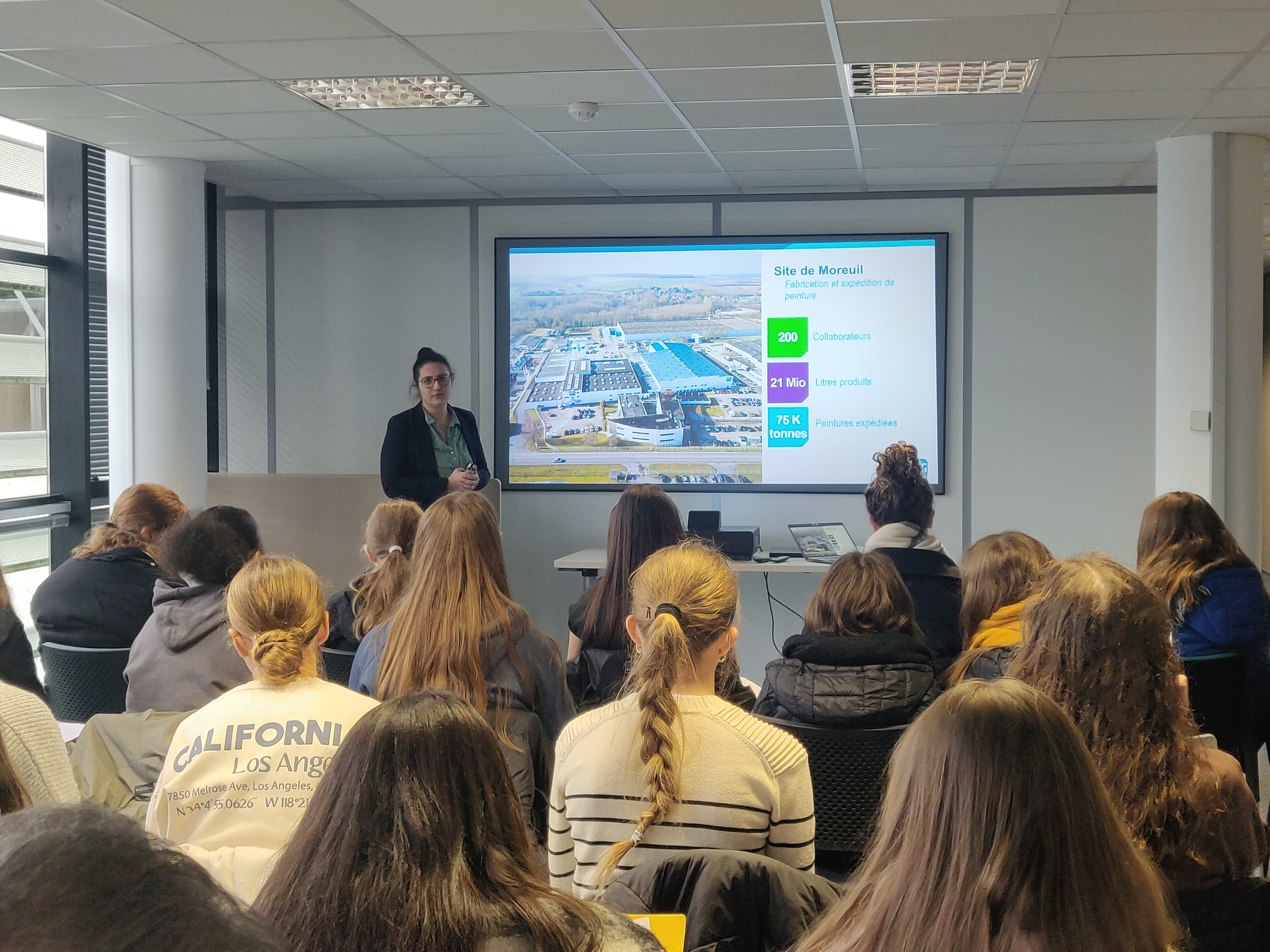 PPG ouvre ses portes aux collégiennes de Moreuil