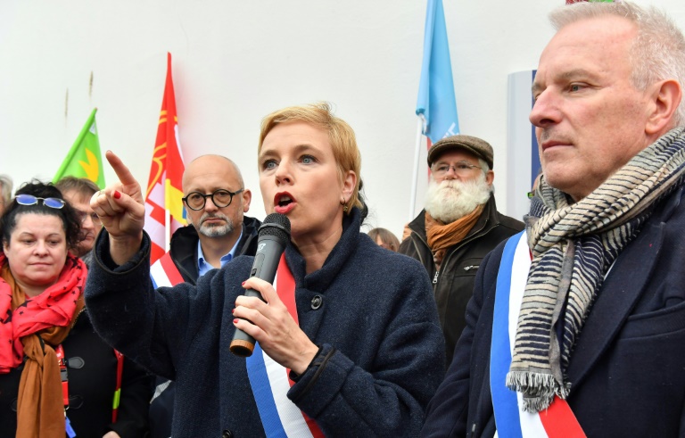 Fermeture d'usines Michelin: 150 salariés manifestent à Vannes