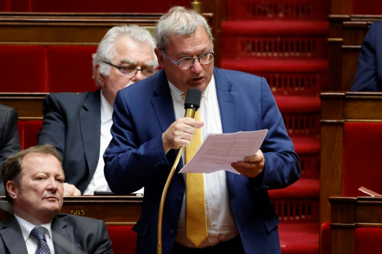 Des députés du NFP recommandent 17 mesures pour lutter contre l'évasion fiscale