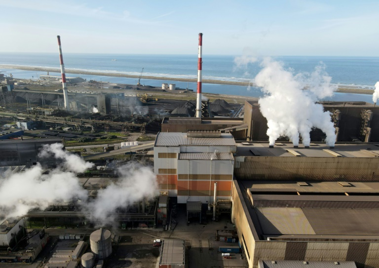 ArcelorMittal retarde son projet d'acier décarboné à Dunkerque