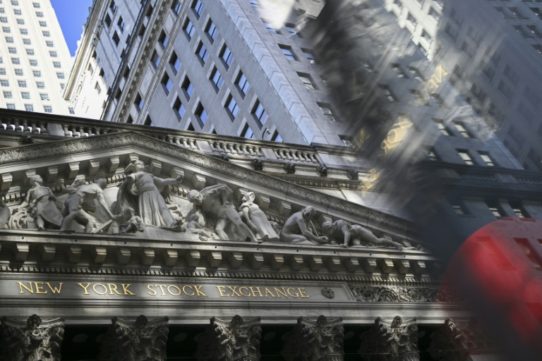 Wall Street ouvre en hausse, soulagée par la désignation de Bessent au Trésor