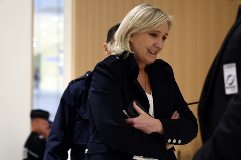 Fin du procès du RN, Marine Le Pen fixée sur son sort le 31 mars
