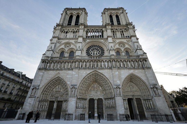 Notre-Dame restaurée: les dix stations de la visite de Macron