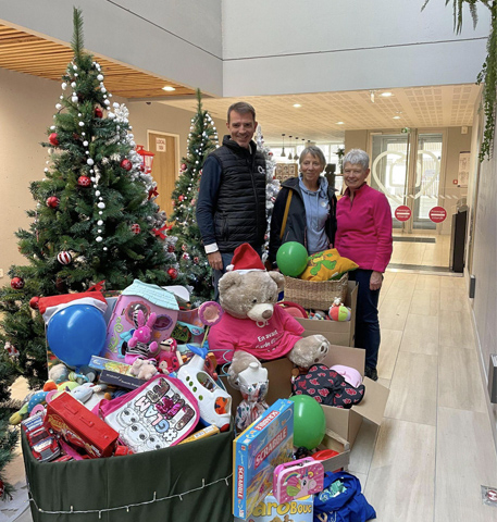 O2 collecte des cadeaux pour les enfants défavorisés