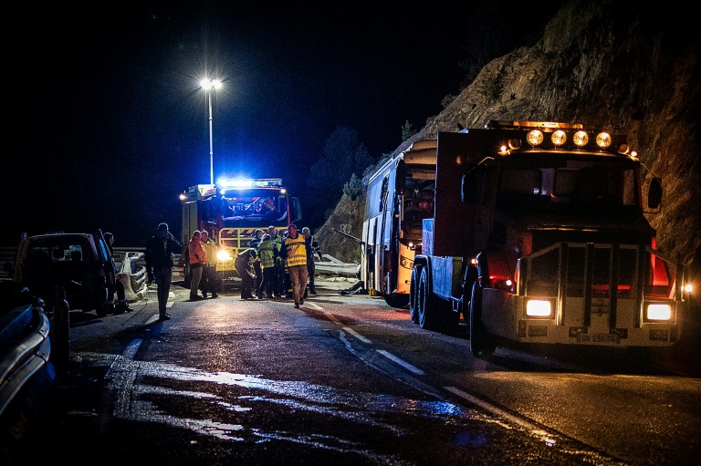 Sortie de route d'un car espagnol près d'Andorre: au moins 2 morts et dix blessés graves