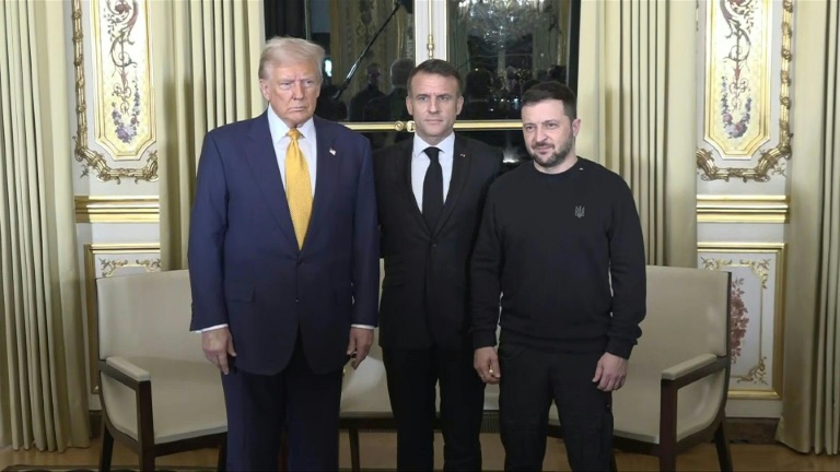 Macron réunit Trump et Zelensky avant la réouverture de Notre-Dame