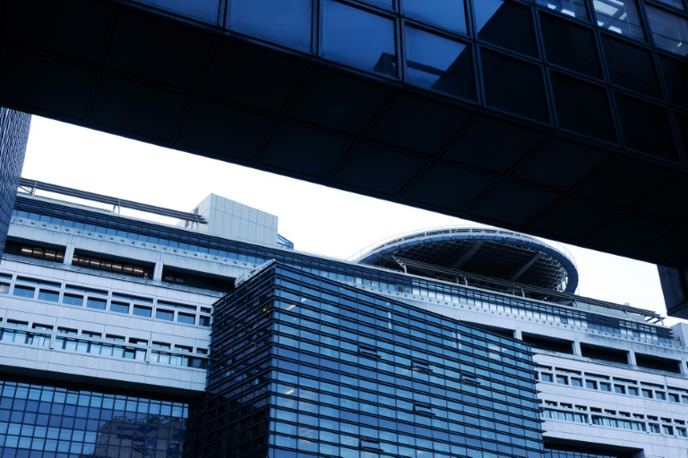 Moody's dégrade la note souveraine de la France, cadeau d'arrivée amer pour François Bayrou