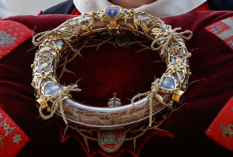 La couronne d'épines, relique la plus précieuse de Notre-Dame, retrouve la cathédrale