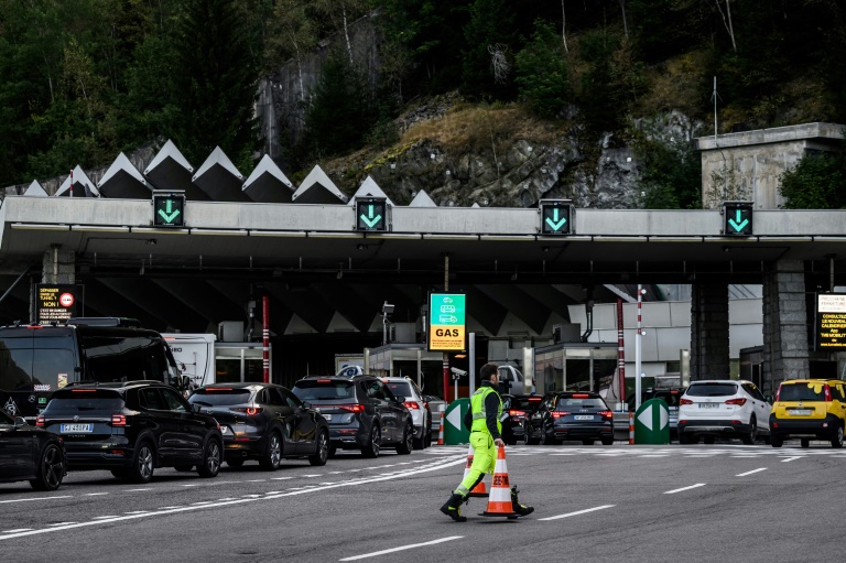 Réouverture prévue lundi soir du tunnel de Mont-Blanc fermé depuis 15 semaines