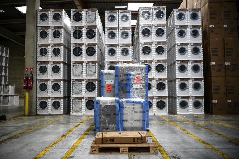 Entente sur les prix dans l'électroménager: amendes en France de 611 millions d'euros pour 12 fabricants et distributeurs