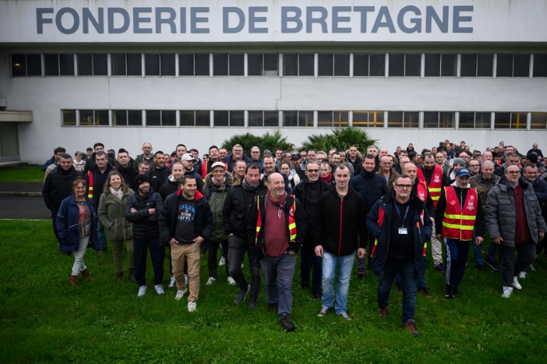 La Fonderie de Bretagne et ses 350 emplois menacés, Renault accusé de 