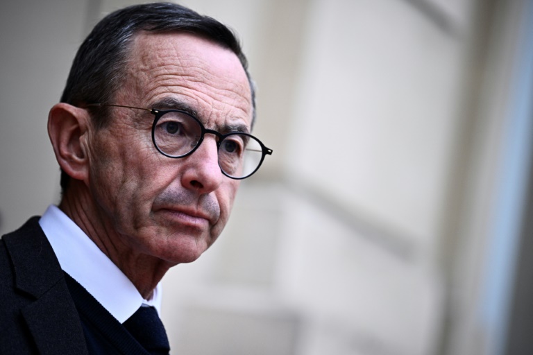 L'omniprésent et incontournable Bruno Retailleau reste à Beauvau