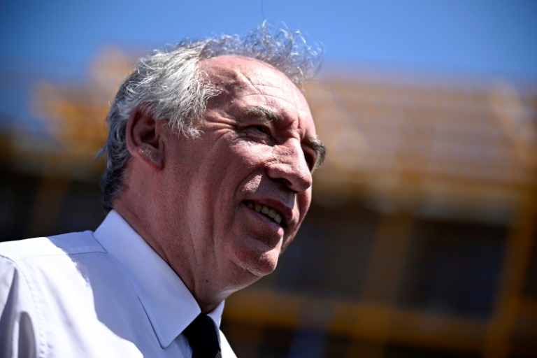 Pour 2025, Bayrou prône 