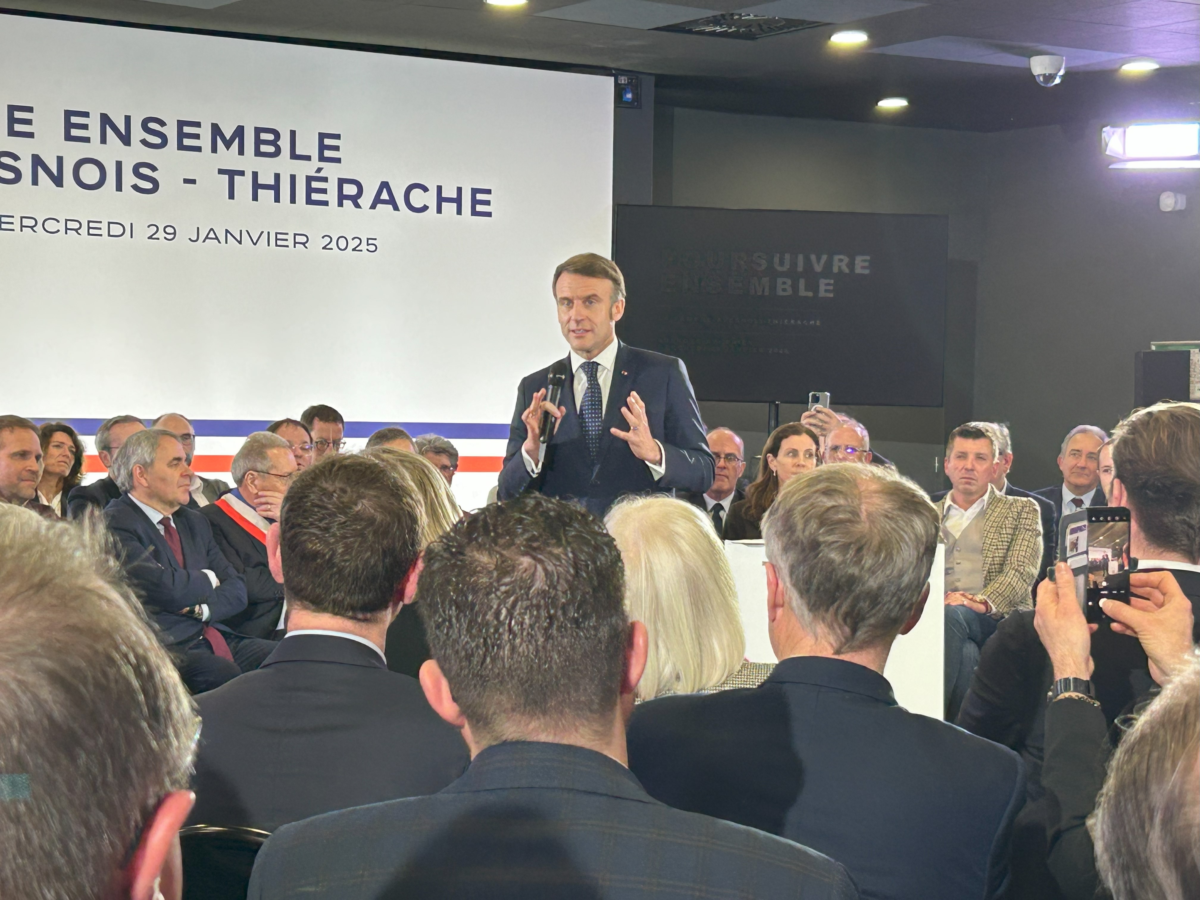 Emmanuel Macron en déplacement sur le site de Framatome Maubeuge