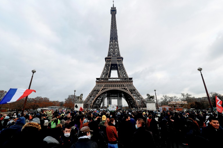 Mort de Cédric Chouviat en 2020: trois policiers bientôt jugés pour homicide involontaire