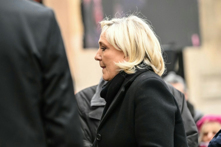 La cérémonie en hommage à Jean-Marie Le Pen a commencé à Paris