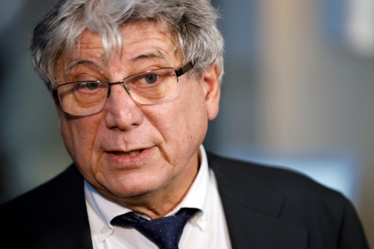 Censure: LFI prévient le PS que c'est Retailleau qui va écrire la suite