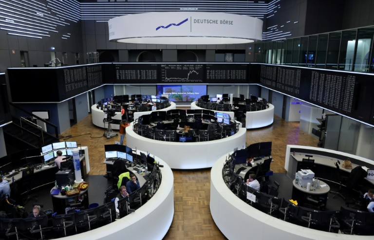 Bourses mondiales: Wall Street en baisse, l'Europe sans direction claire après la première semaine de Trump