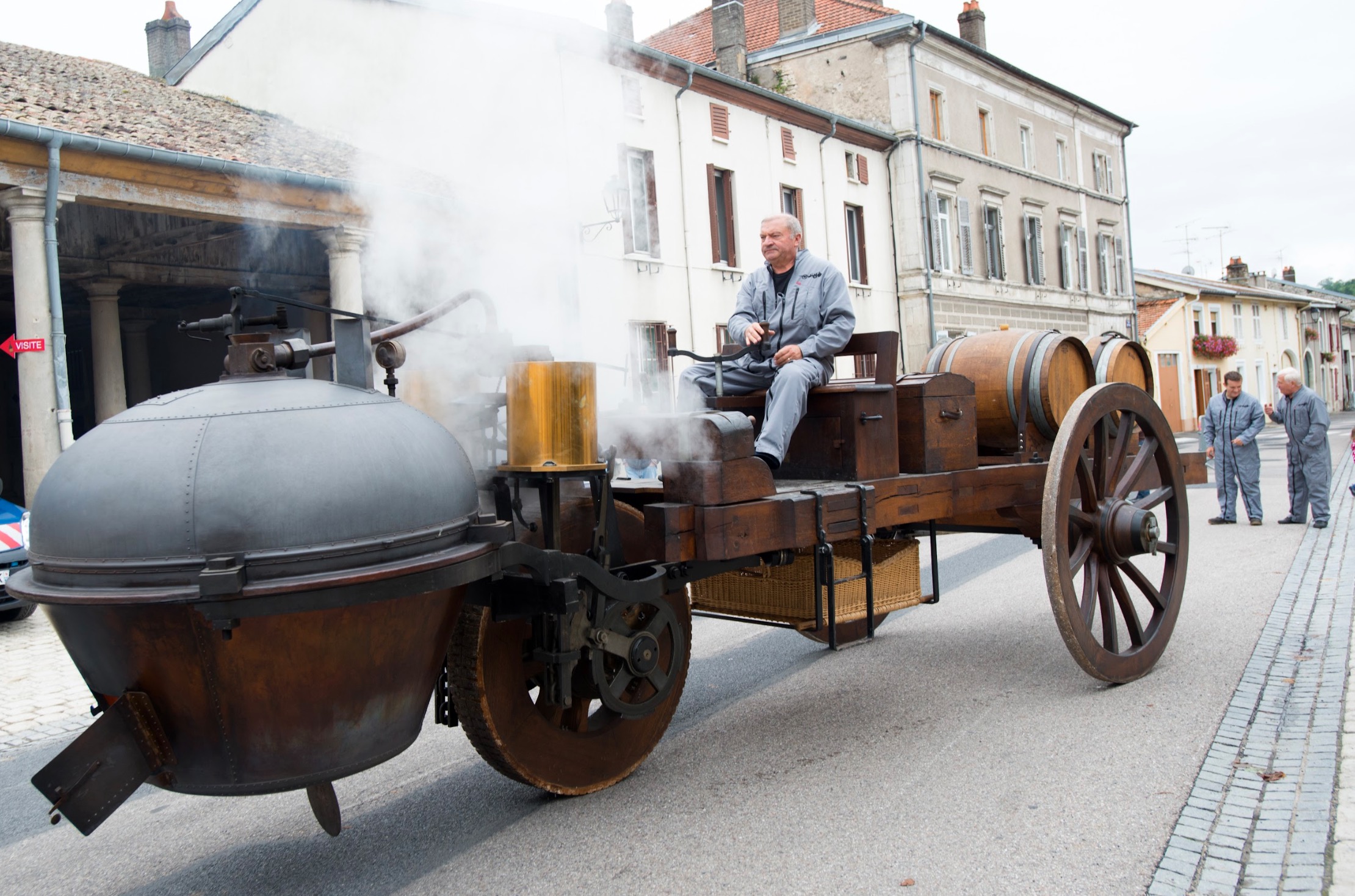 Le Fardier de Cugnot,   l’histoire de  la première automobile 
