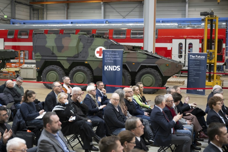 Allemagne: une usine de trains reconvertie dans la production de chars militaires